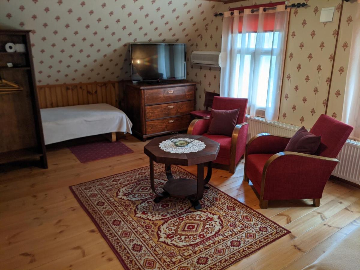 Avinurme Hostel 외부 사진